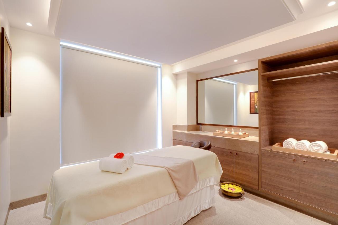 เลมอนทรี พรีเมียร์ มุมไบ อินเตอร์เนชั่นแนลแอร์พอร์ต Hotel ภายนอก รูปภาพ
