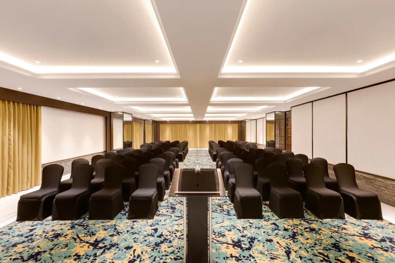 เลมอนทรี พรีเมียร์ มุมไบ อินเตอร์เนชั่นแนลแอร์พอร์ต Hotel ภายนอก รูปภาพ